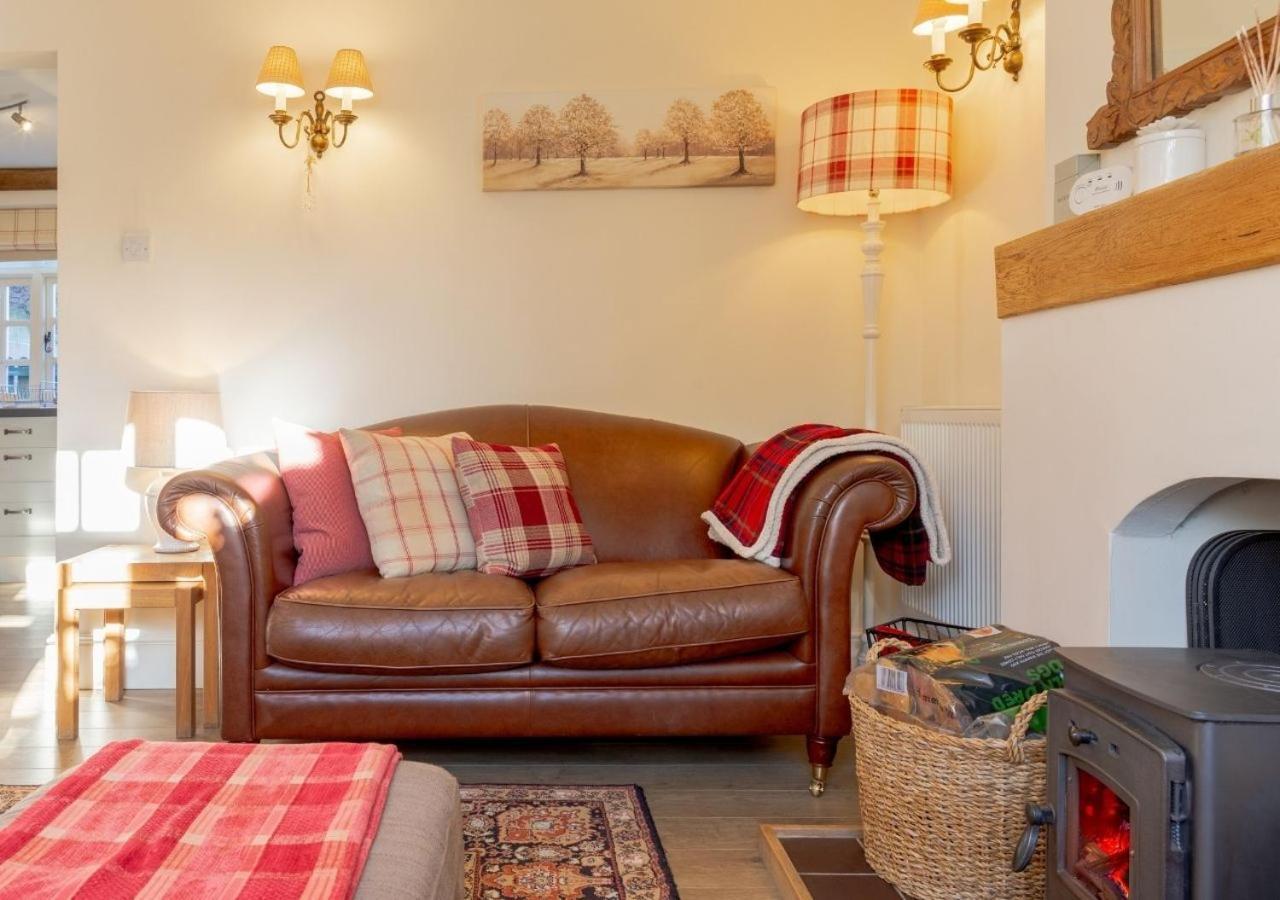 Jasmine Cottage - 2 Bedroom In Heart Of Bourton! Luaran gambar