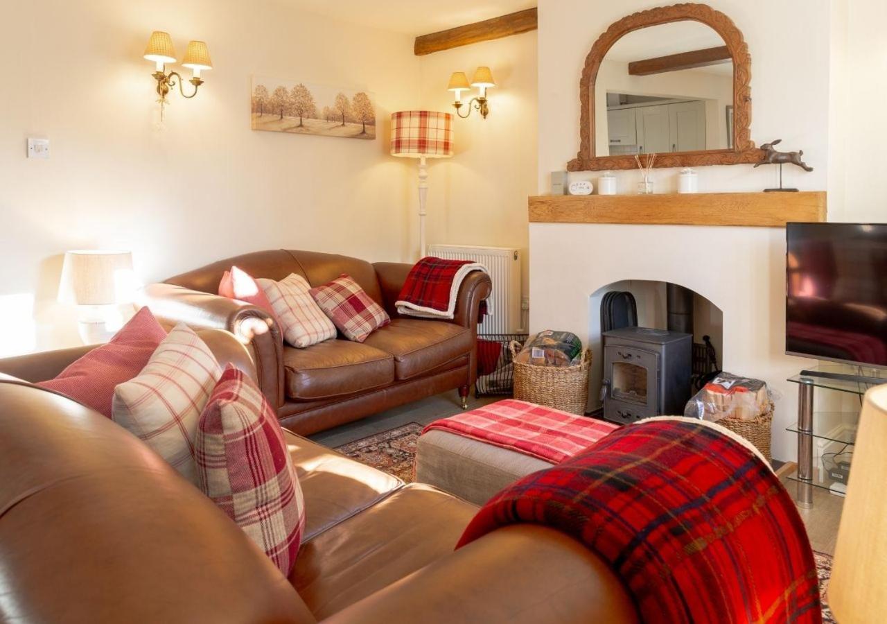 Jasmine Cottage - 2 Bedroom In Heart Of Bourton! Luaran gambar