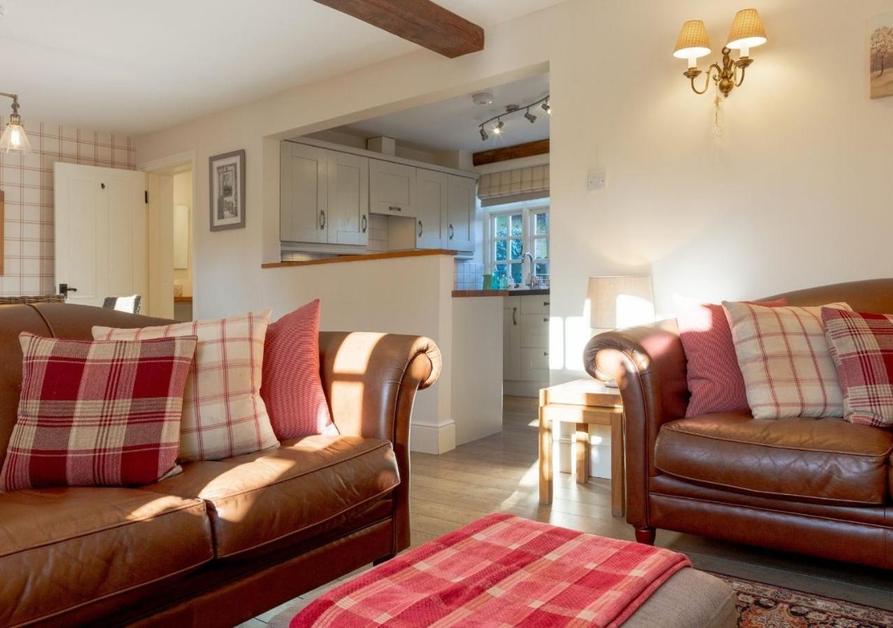Jasmine Cottage - 2 Bedroom In Heart Of Bourton! Luaran gambar