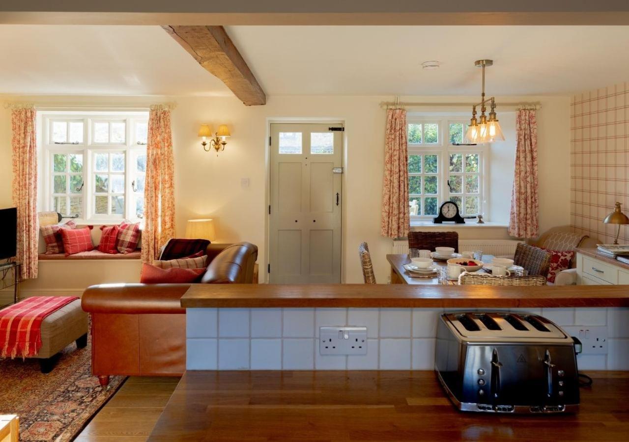 Jasmine Cottage - 2 Bedroom In Heart Of Bourton! Luaran gambar